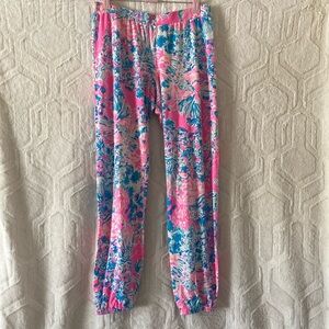 EUC  Lilly Pulitzer Lightweight Cute Joggers